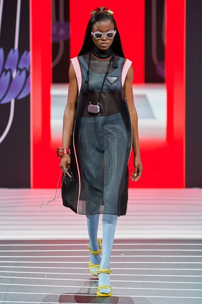 Look 38